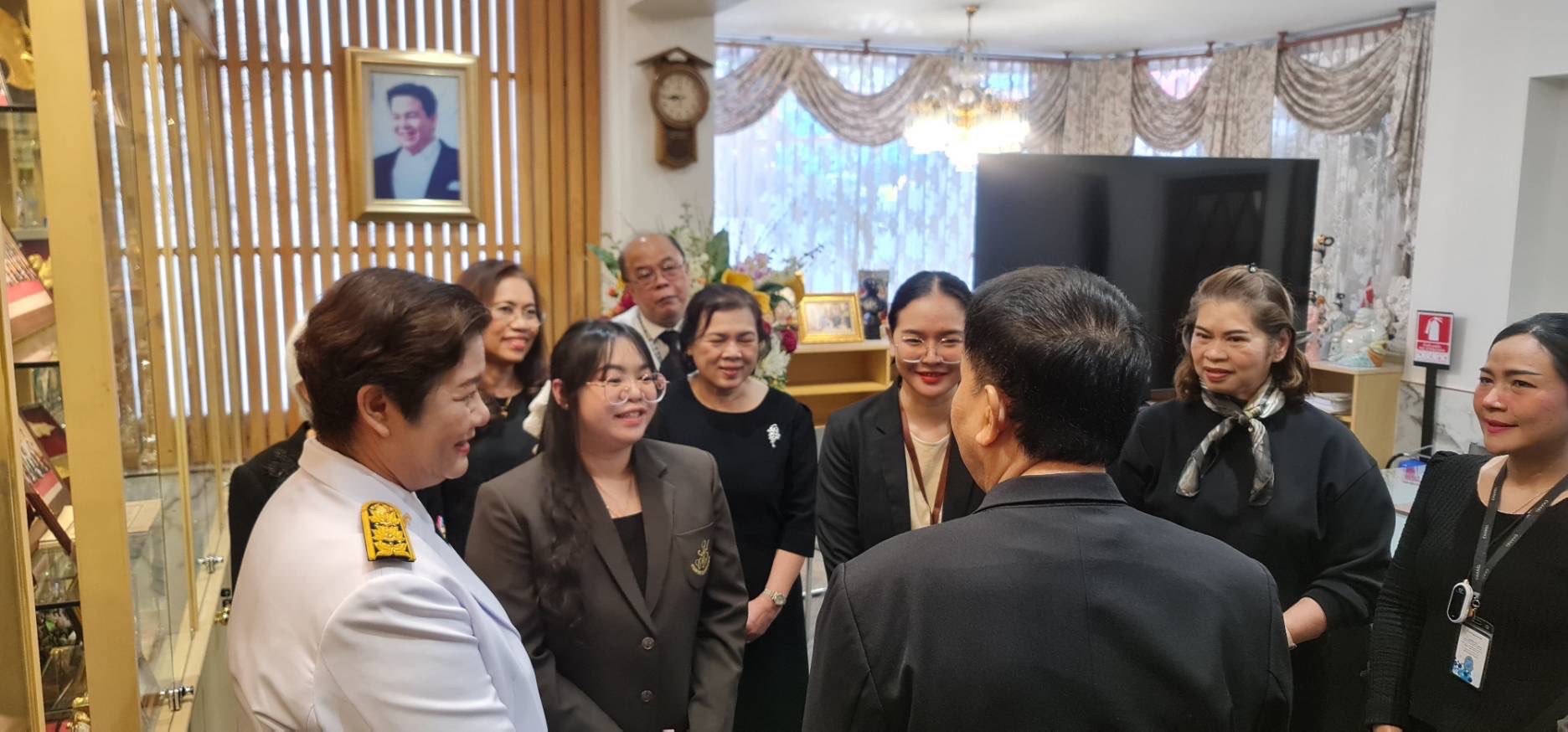 รูปประกอบ