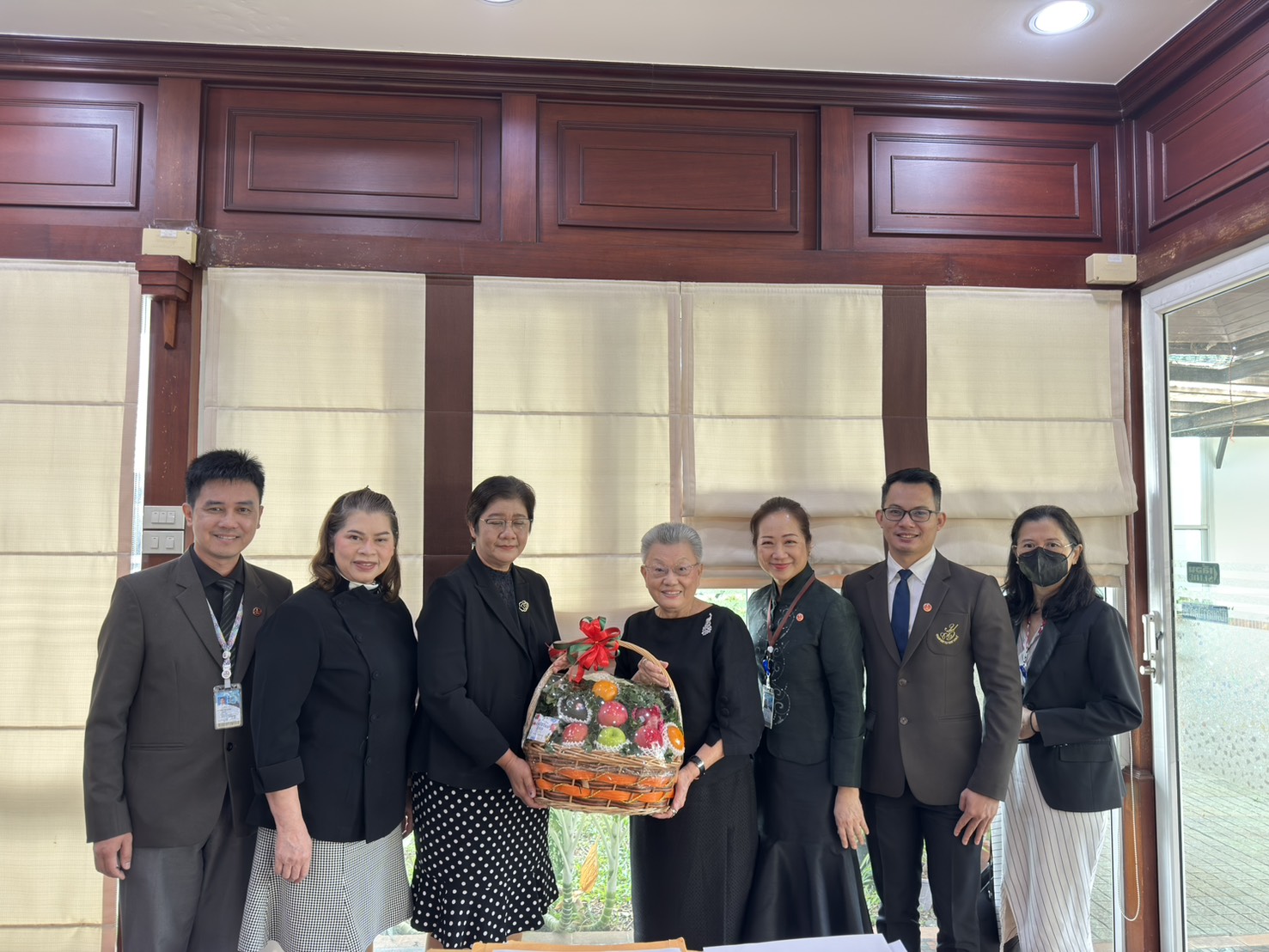 รูปประกอบ