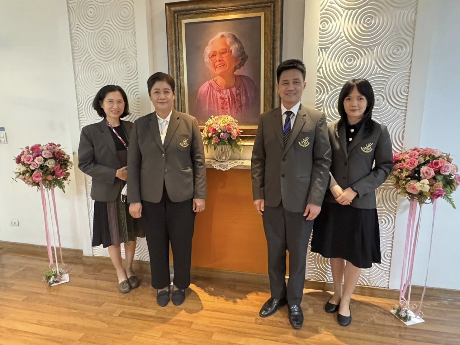 รูปประกอบ