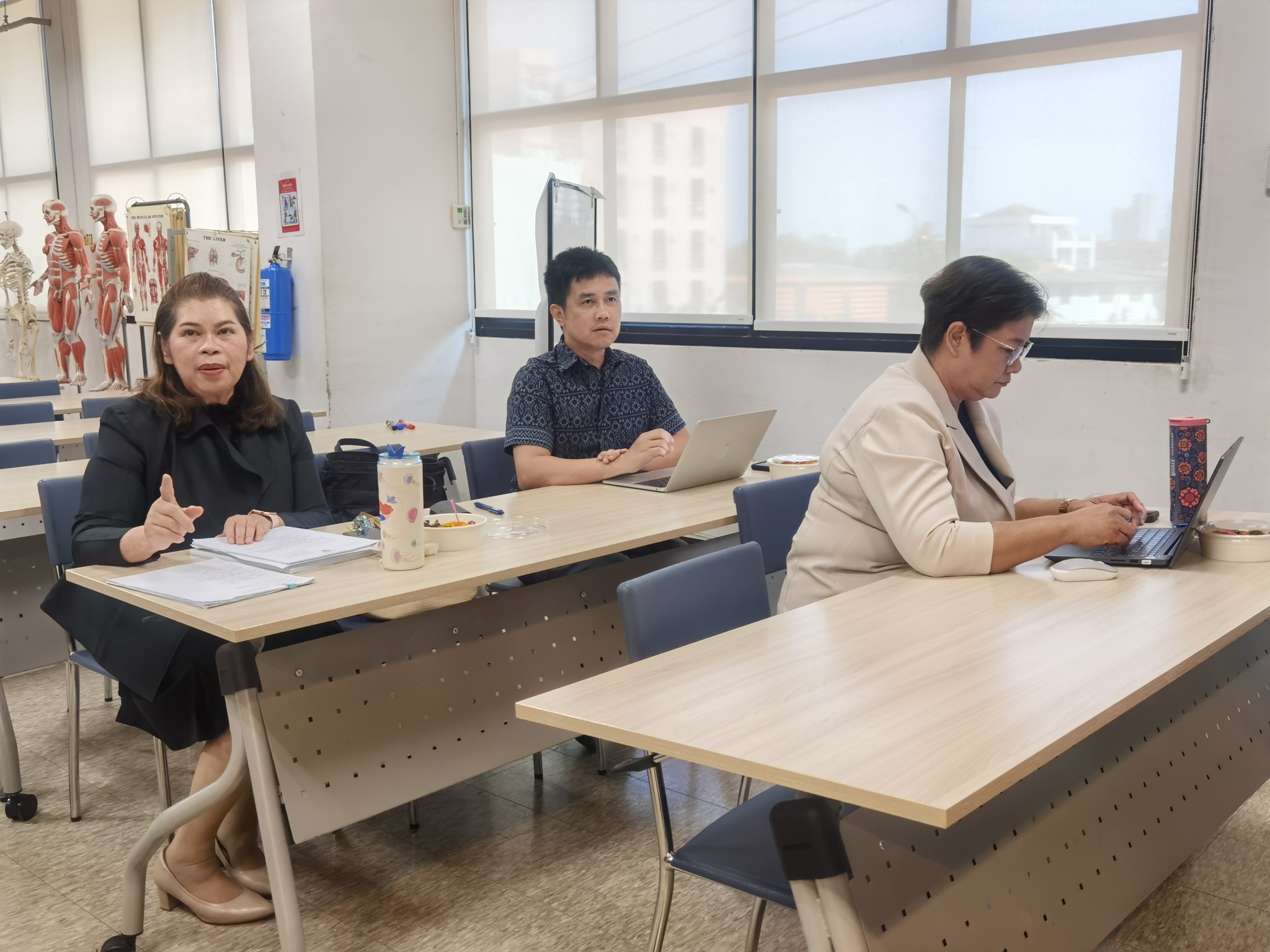 รูปประกอบ