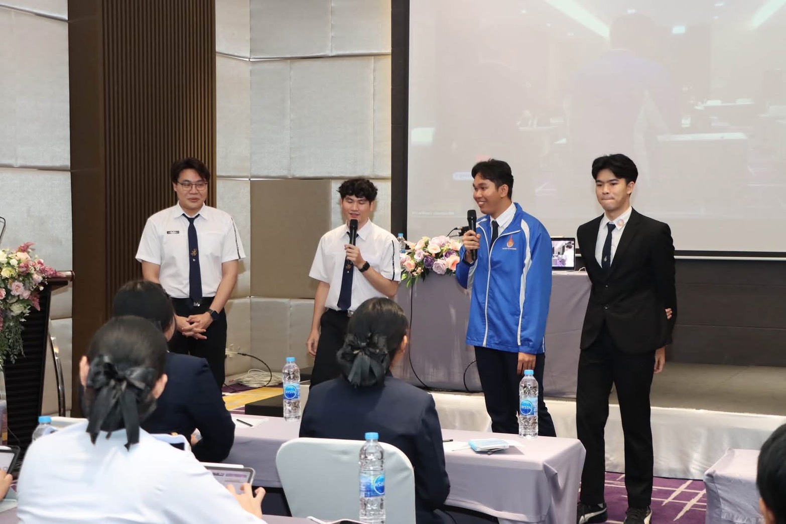 รูปประกอบ