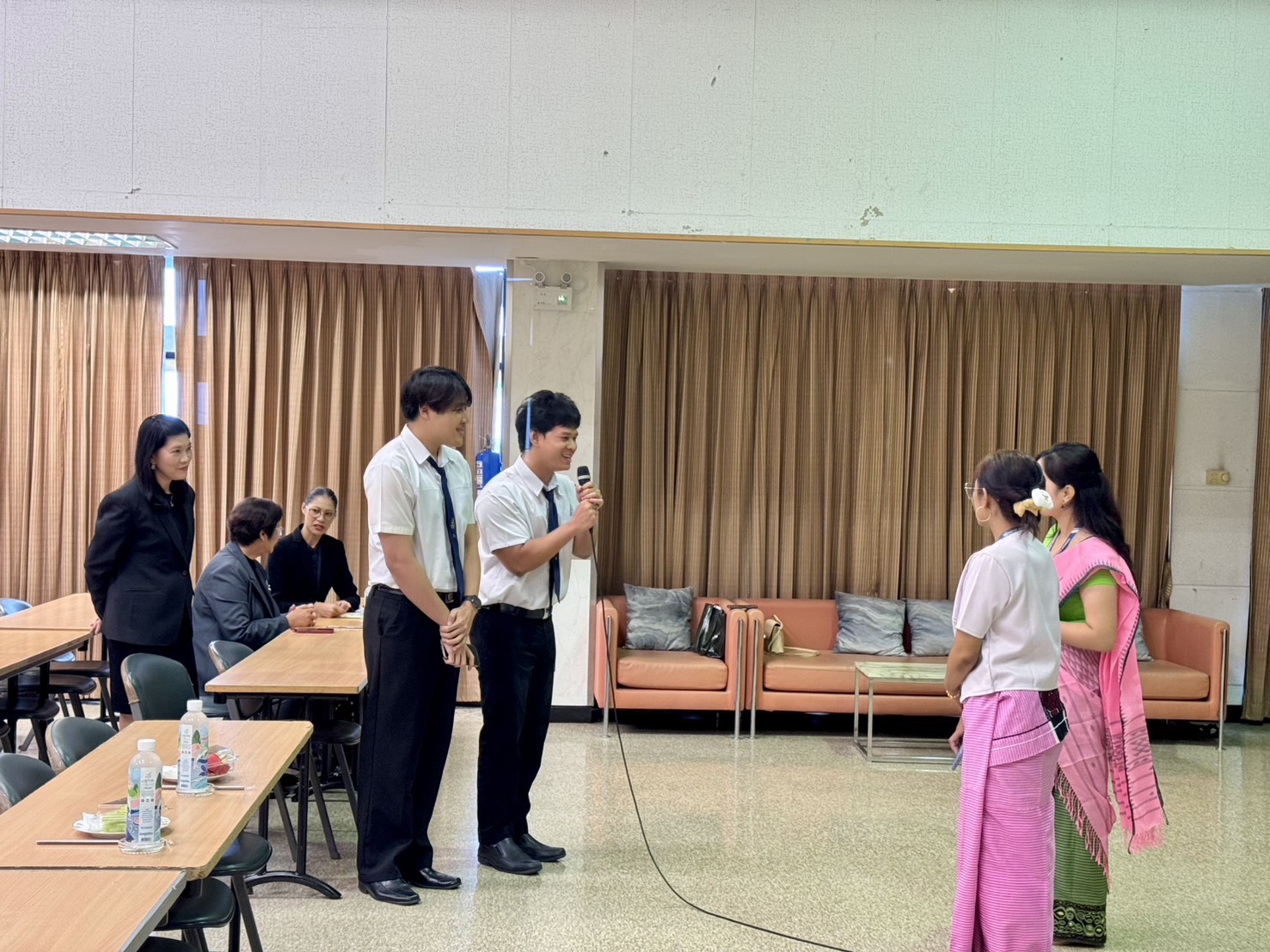รูปประกอบ