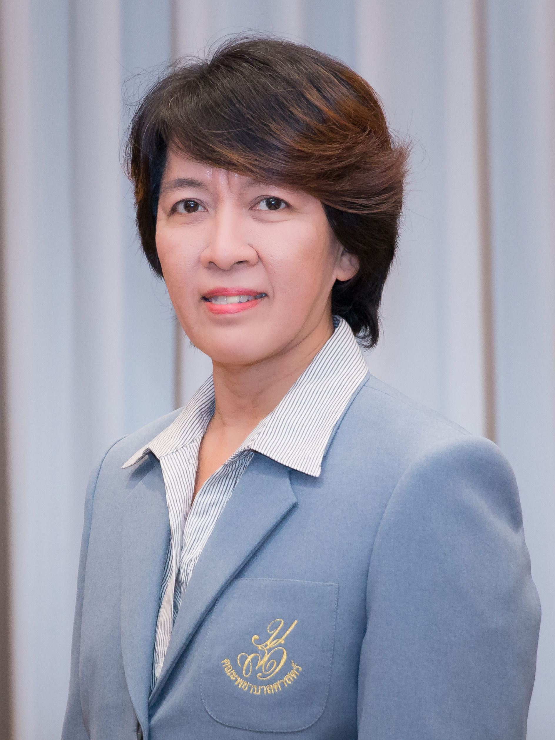 เรณู ขวัญยืน